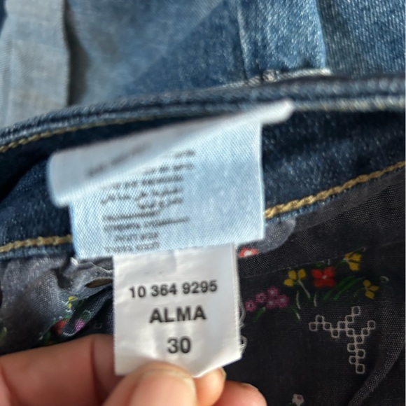 MAVI Alma Long Denim Shorts (Capri) - Picture 6 of 6